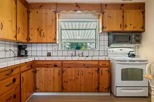 121 W Benjamin Holt Dr, Stockton, CA 95207 - Photo 9