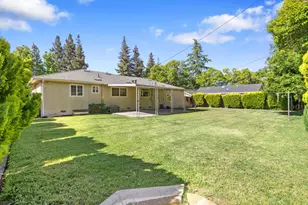 121 W Benjamin Holt Dr, Stockton, CA 95207 - Photo 25