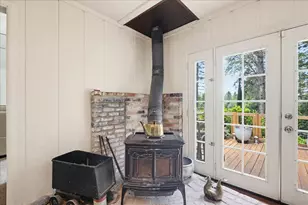 10096 Elder Dr, Grass Valley, CA 95949 - Photo 17