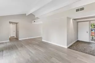 8813 Williamson Dr, Elk Grove, CA 95624 - Photo 7