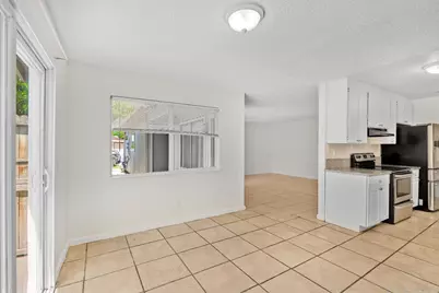 7329 Kelley Drive, Stockton, CA 95207 - Photo 11