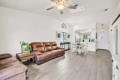 7560 Deltawind Drive, Sacramento, CA 95831 - Photo 7