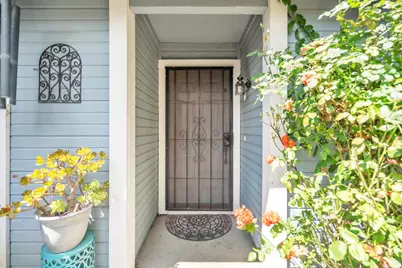 7560 Deltawind Drive, Sacramento, CA 95831 - Photo 23