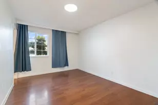 7992 Valley Green Dr, Sacramento, CA 95823 - Photo 17
