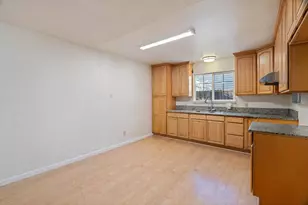 7992 Valley Green Dr, Sacramento, CA 95823 - Photo 7