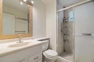 7992 Valley Green Dr, Sacramento, CA 95823 - Photo 19
