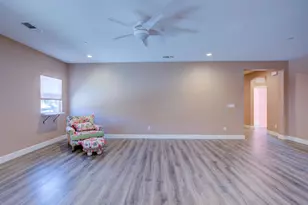 846 Grace Dr, Los Banos, CA 93635 - Photo 9