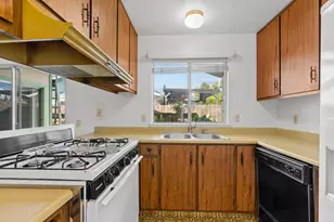 4954 Curve Wood Way, Sacramento, CA 95841 - Photo 9