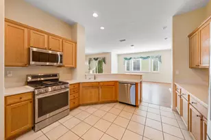 2713 Robinson Creek Ln, Elk Grove, CA 95758 - Photo 13