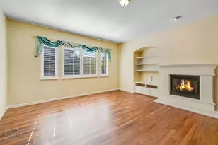 2713 Robinson Creek Ln, Elk Grove, CA 95758 - Photo 5