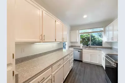 3027 Carousel Circle, Stockton, CA 95219 - Photo 9