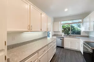 3027 Carousel Cir, Stockton, CA 95219 - Photo 9