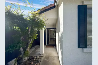 3027 Carousel Circle, Stockton, CA 95219 - Photo 3