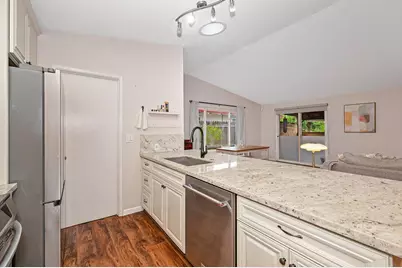 1512 32nd Avenue, Sacramento, CA 95822 - Photo 5