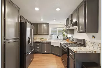 714 Benteen Way, Galt, CA 95632 - Photo 13