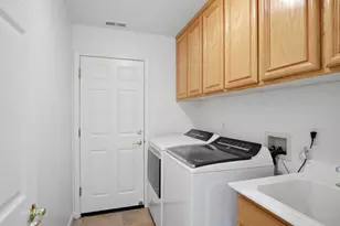 4230 Eveningside Ln, Tracy, CA 95377 - Photo 21