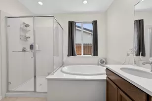 1717 Santa Cruz Dr, Plumas Lake, CA 95961 - Photo 25