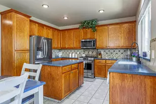 934 Fallbrook Ct, Escalon, CA 95320 - Photo 17