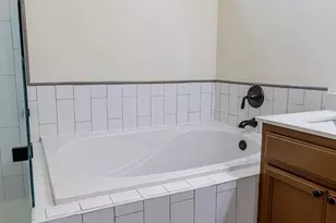 934 Fallbrook Ct, Escalon, CA 95320 - Photo 31