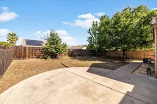 2129 Golden Gate Dr, Plumas Lake, CA 95961 - Photo 27