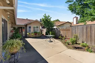 6327 Laguna Villa Way, Elk Grove, CA 95758 - Photo 43