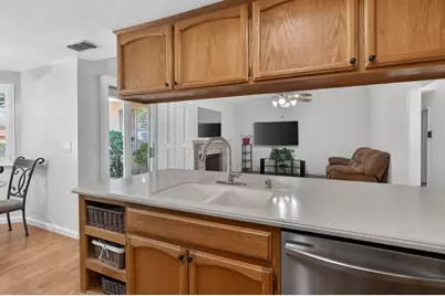 6327 Laguna Villa Way, Elk Grove, CA 95758 - Photo 21