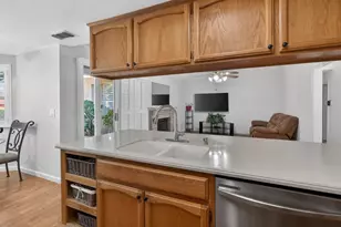 6327 Laguna Villa Way, Elk Grove, CA 95758 - Photo 21