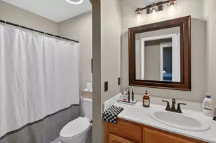 9158 Eastpointe Ct, Elk Grove, CA 95624 - Photo 33