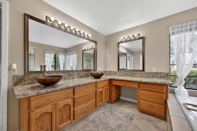 5112 Laguna Woods Dr, Elk Grove, CA 95758 - Photo 47