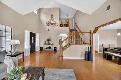5112 Laguna Woods Dr, Elk Grove, CA 95758 - Photo 11