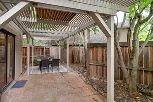 2084 University Park Dr, Sacramento, CA 95825 - Photo 37