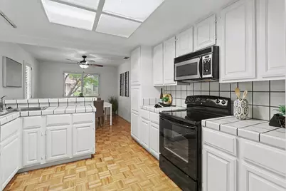 2084 University Park Drive, Sacramento, CA 95825 - Photo 19