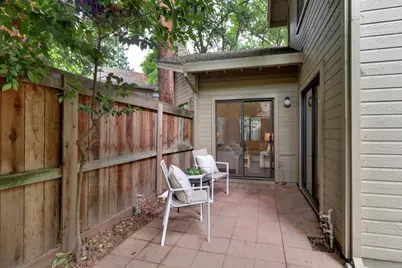 2084 University Park Drive, Sacramento, CA 95825 - Photo 39
