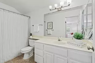 2084 University Park Dr, Sacramento, CA 95825 - Photo 35