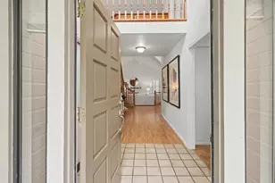 2084 University Park Dr, Sacramento, CA 95825 - Photo 3