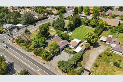5501 Cypress Avenue, Carmichael, CA 95608 - Photo 13