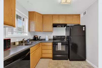2205 15th Avenue, Sacramento, CA 95822 - Photo 45
