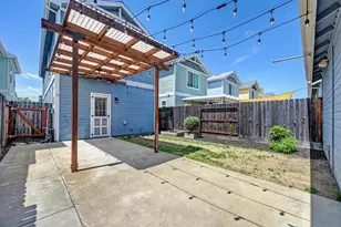 132 Ivy St, Roseville, CA 95678 - Photo 29