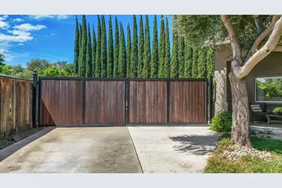 3100 Amos Court, Modesto, CA 95355 - Photo 9