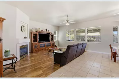 1008 Piermont Way, Galt, CA 95632 - Photo 7