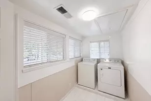 231 22nd St, Sacramento, CA 95816 - Photo 29