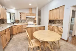 Lake Tree Ln, Citrus Heights, CA 95621 - Photo 9