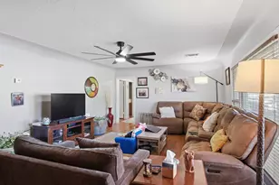 1701 Eucalyptus St, Atwater, CA 95301 - Photo 9