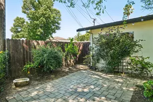 2097 20th Ave, Sacramento, CA 95822 - Photo 3