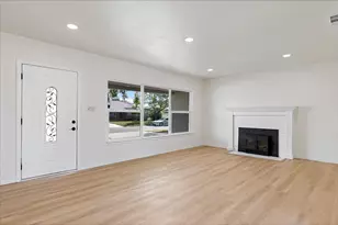 3127 Valencia Way, Sacramento, CA 95825 - Photo 3