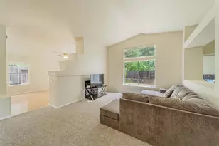 8515 Gibbs Way, Sacramento, CA 95823 - Photo 11