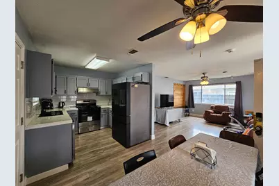 2310 Fairfield Street, Sacramento, CA 95815 - Photo 5