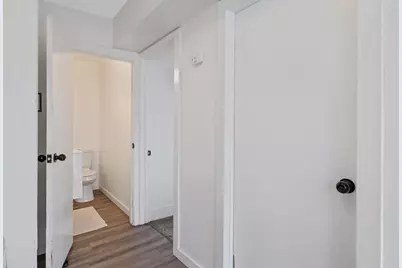 124 W Florinda Street, Hanford, CA 93230 - Photo 27