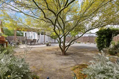 124 W Florinda Street, Hanford, CA 93230 - Photo 37