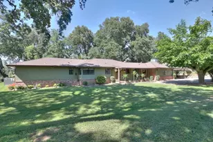 11714 Livingston Cressey Rd, Livingston, CA 95334 - Photo 1